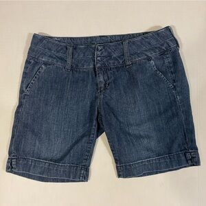 American Eagle denim jean shorts size 4